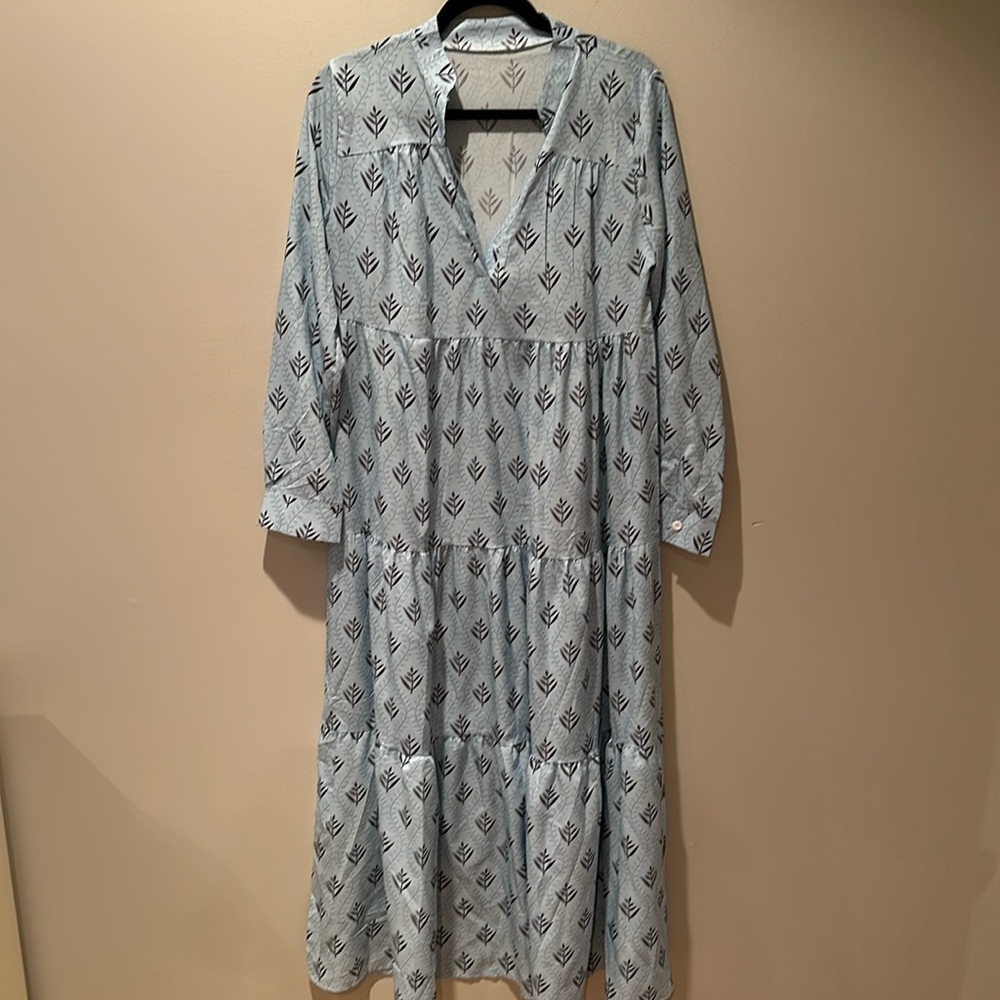 Women’s tiered boho dress size M